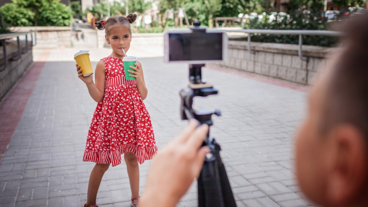 Kinder Influencer YouTuber
