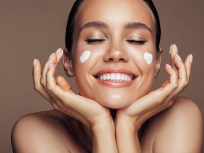 10 Hautpflegebestandteile, die helfen, beschädigte Haut zu heilen
