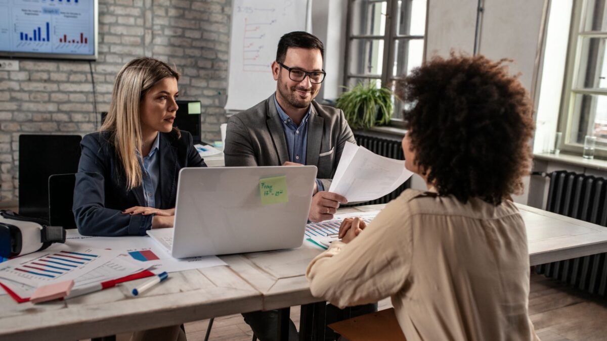 Stärken und Schwächen Liste: Gute Antworten fürs Bewerbungsgespräch