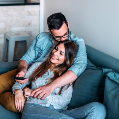 Kuscheln Männer nur wenn sie verliebt sind? Warum Männer gerne kuscheln