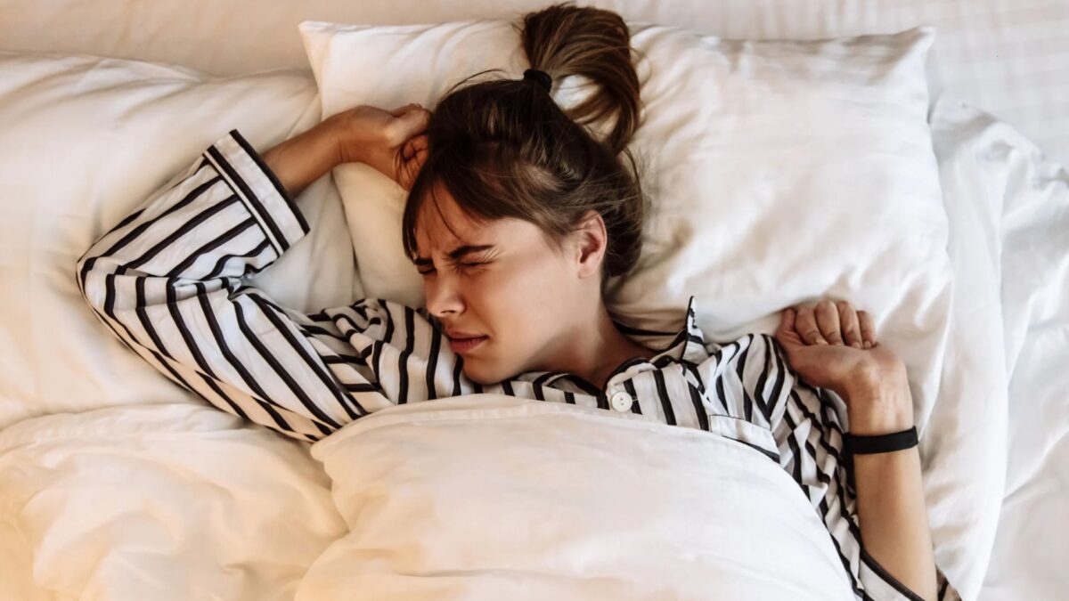 Schlafparalyse was tun – die Symptome von Schlaflähmung und was du dagegen tun kannst