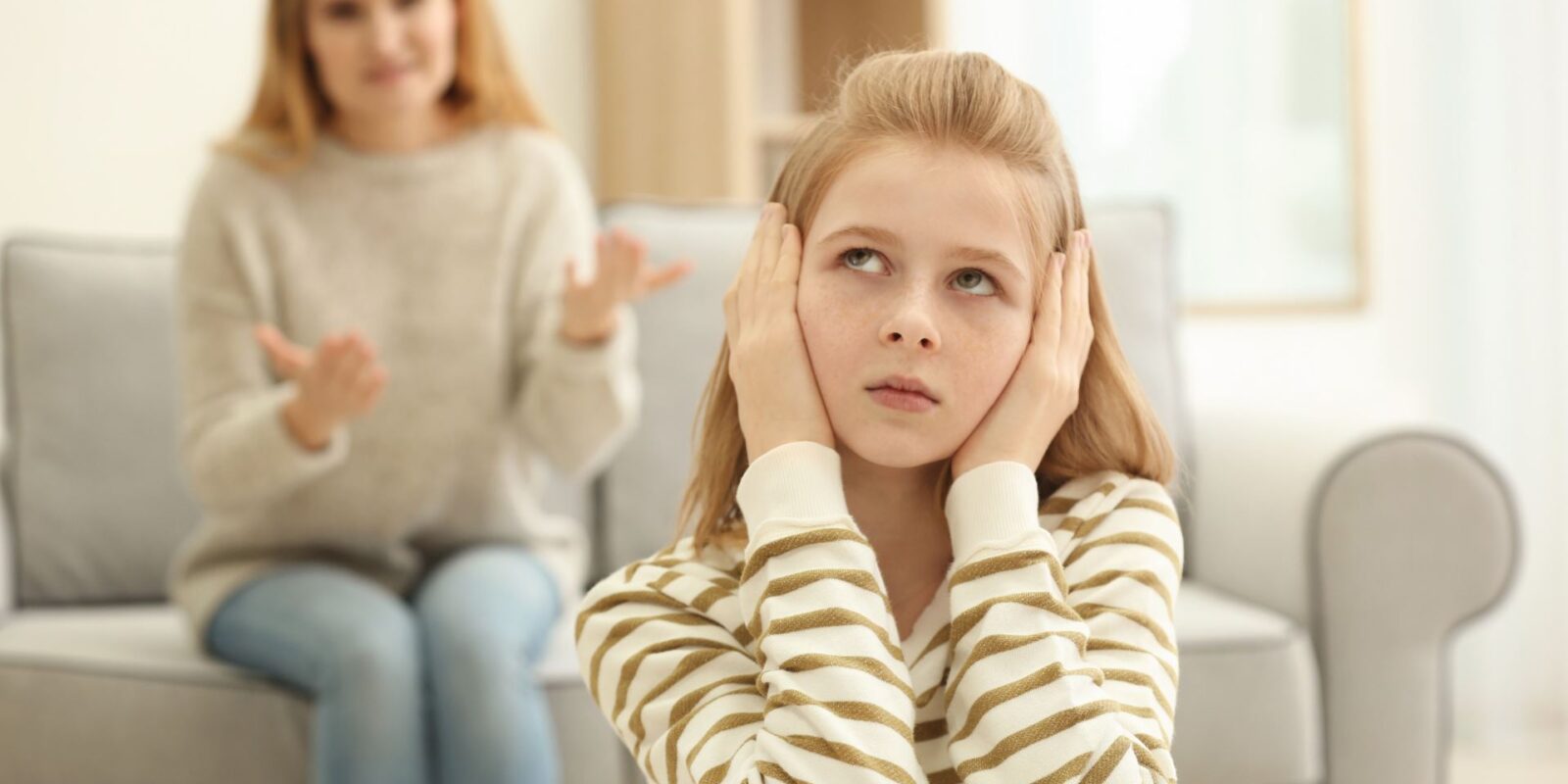 Toxische Eltern Mit toxischen Eltern umgehen – Warnsignale in der Verhaltensweise deiner Eltern