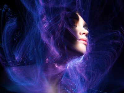 Die Bedeutung der Aura Farben: Das verrät deine Aura-Farbe über deine Ausstrahlung