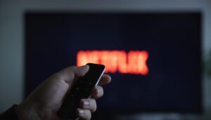 Die Besetzung von Wednesday: Ein Blick hinter die Kulissen der neuesten Netflix-Serie