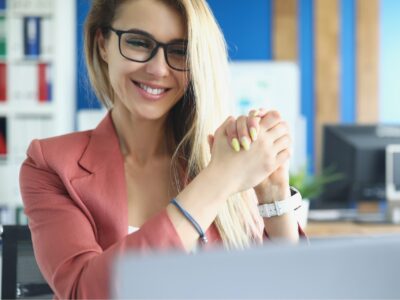 Lustige Begrüßungen und Verabschiedungen