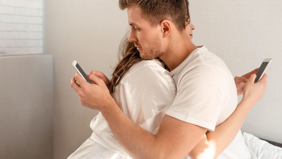 Love Scamming Liebesbetrüger im Internet durch Love-Scamming