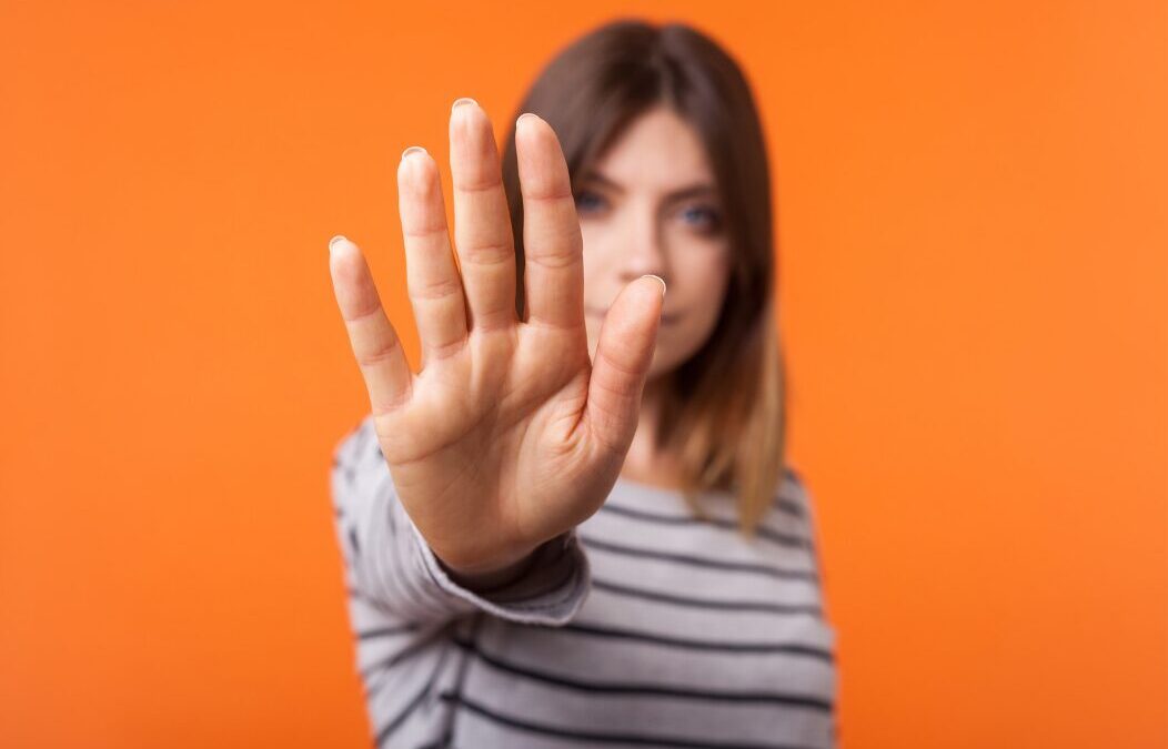 Die Psychologie von jemanden absichtlich ignorieren