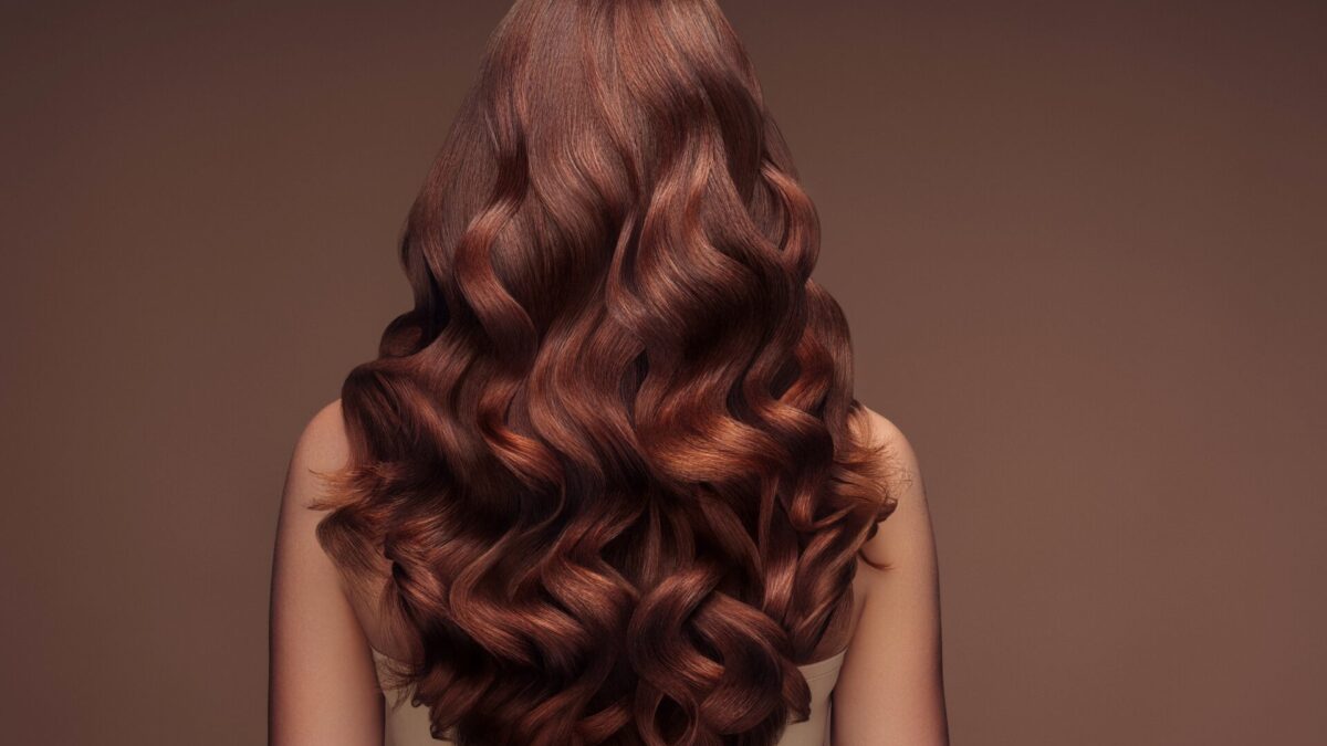 Hair Glossing Glänzendes Haar mit Pflege und Farbe