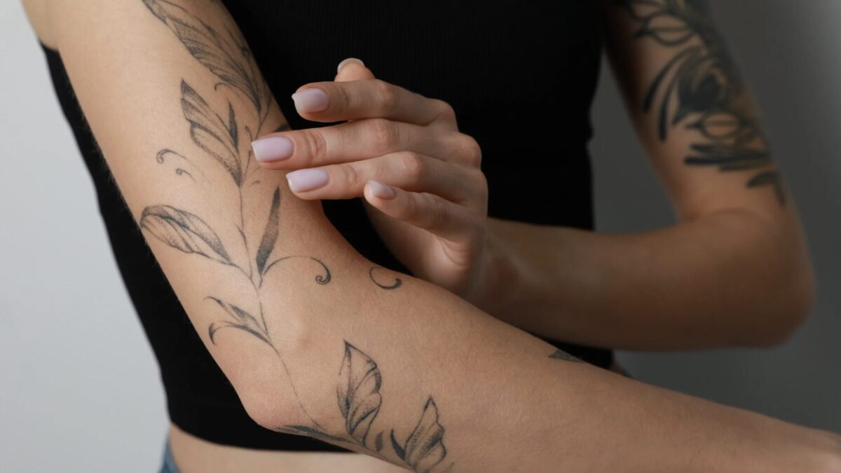 Dezente Tattoos für den Frauen Arm