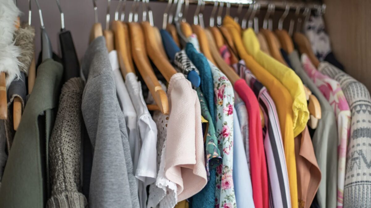 Wäsche riecht muffig nach einiger Zeit im Schrank