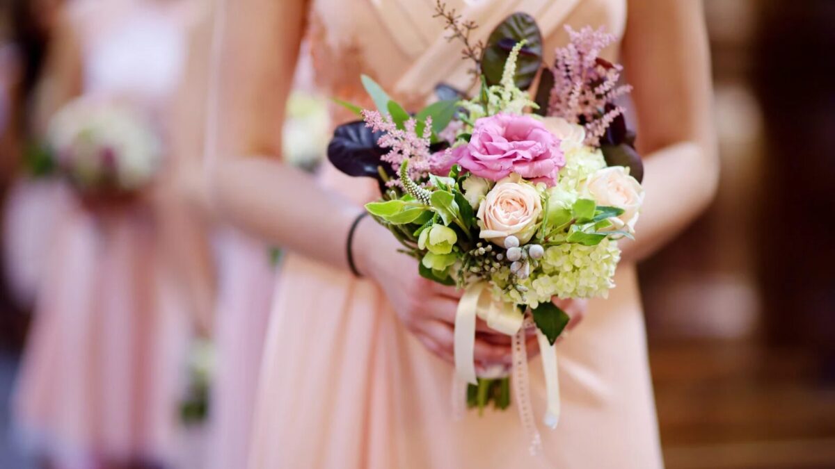 Willst du meine Trauzeugin sein So stellst du Maid of Honor Frage