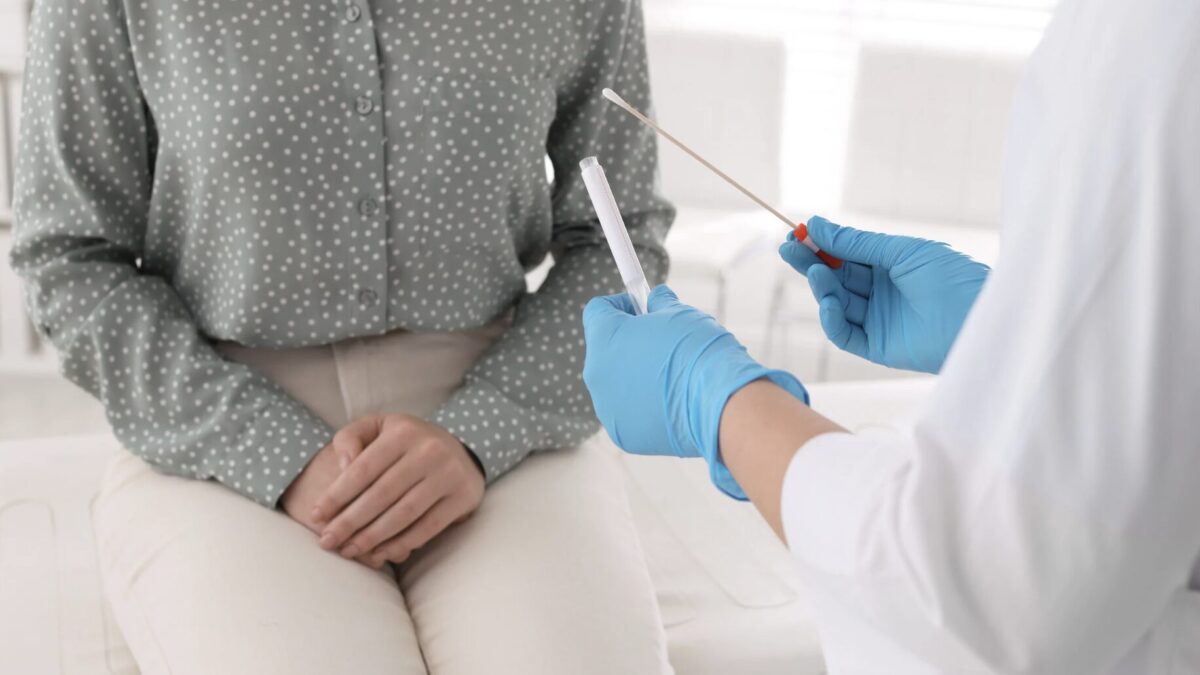 Ist eine bakterielle Infektion in der Scheide ansteckend für Männer?