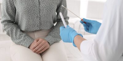 Ist eine bakterielle Infektion in der Scheide ansteckend für Männer?