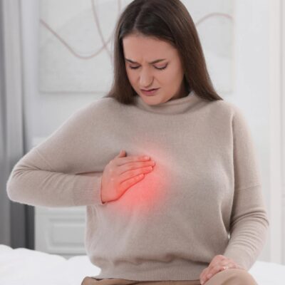 Schmerzen in der weiblichen Brust einseitig, harmlose Ursachen der Brustschmerzen