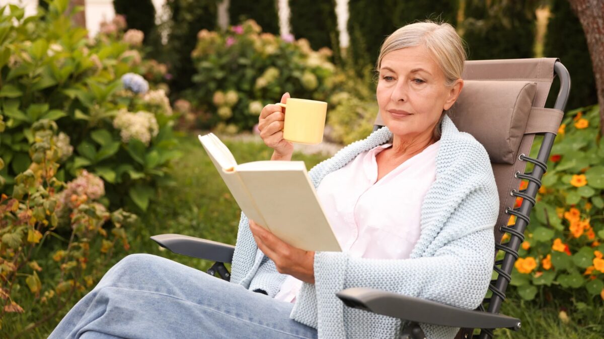 Wie sieht eine Frau mit 60 Jahren aus Schönheit und Stil im neuen Lebensabschnitt