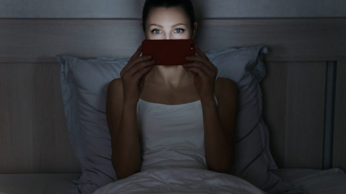 Dark Romance online lesen: Düster, spicy und voller verbotener Gefühle