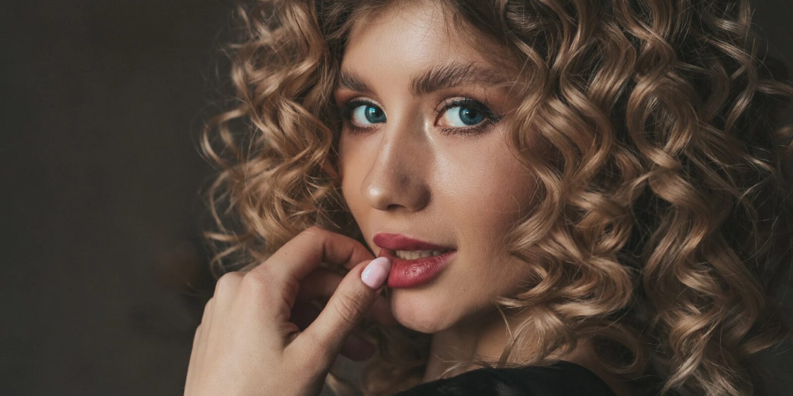 Yololary nudes Zwischen TikTok-Ruhm, Online-Dynamik und dem Spannungsfeld von Privacy