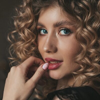 Yololary nudes Zwischen TikTok-Ruhm, Online-Dynamik und dem Spannungsfeld von Privacy