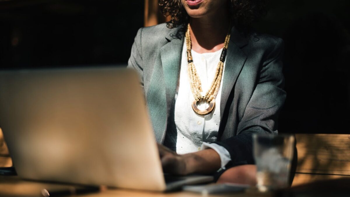 Paid Social für selbstständige Frauen