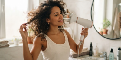 Der beste Föhn für Locken Mehr Definition und weniger Frizz